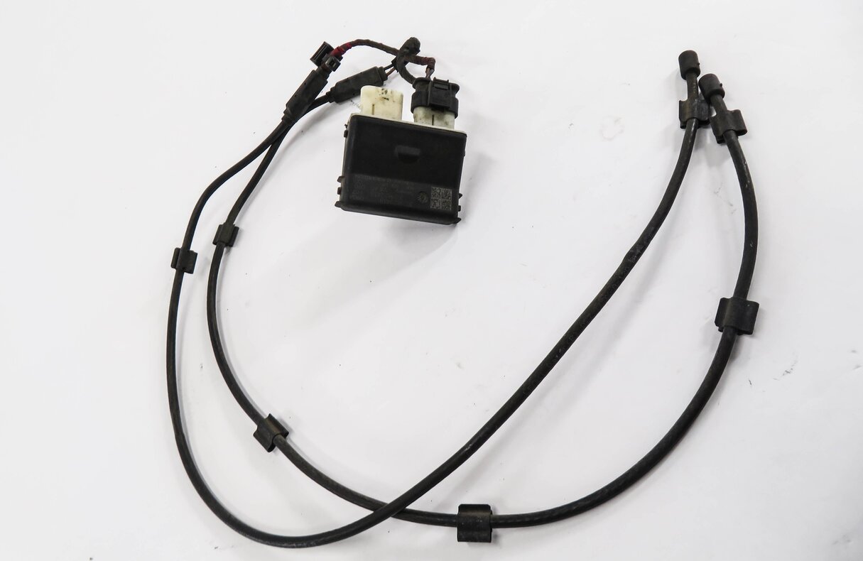 Thumbnail 2: 2018 AUDI SQ5 (FY 80A) REAR TRUNK SMART OPENER MODULE EASY OPEN KICK PLATE