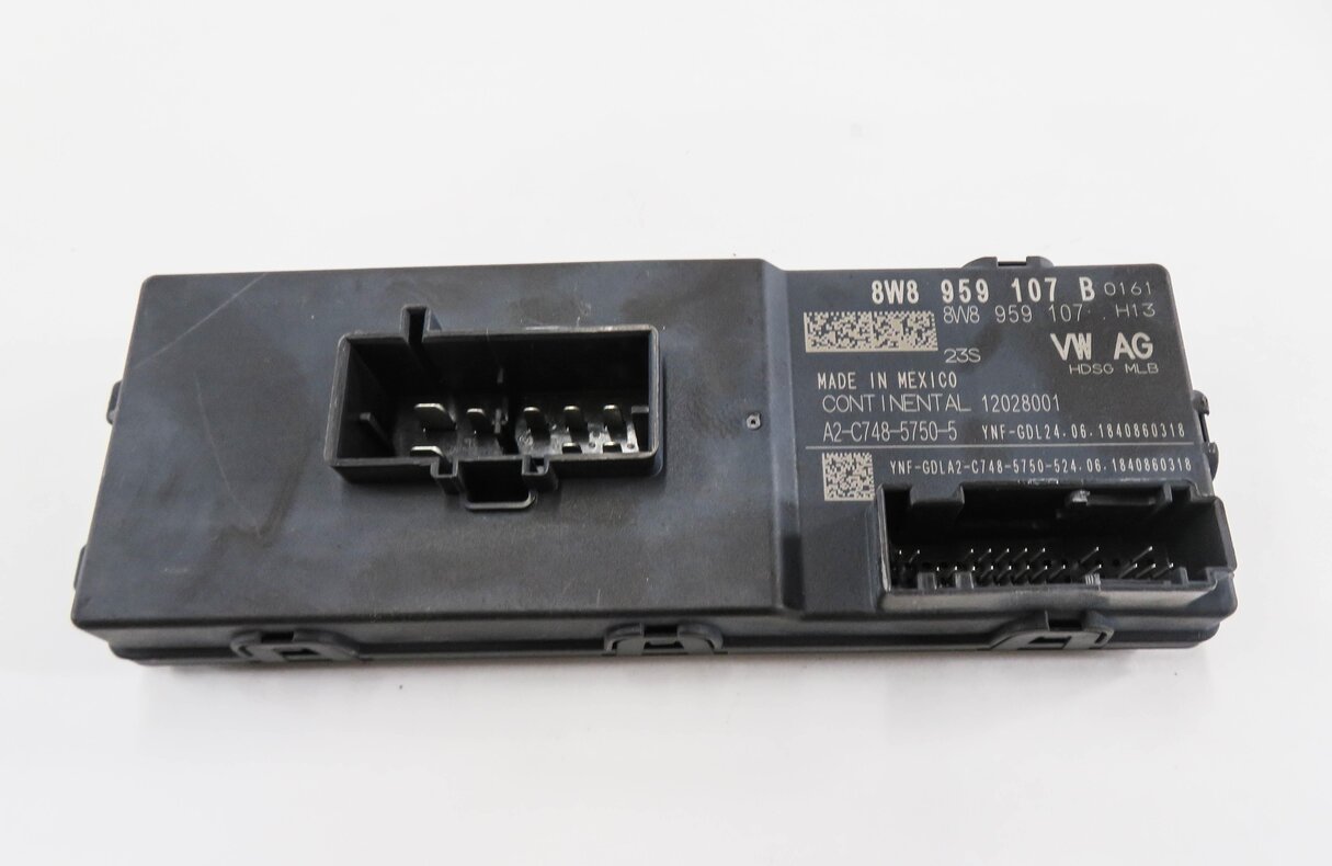 Thumbnail 2: 2018 AUDI SQ5 (FY 80A) REAR TRUNK LIFT LIFTGATE CONTROL MODULE