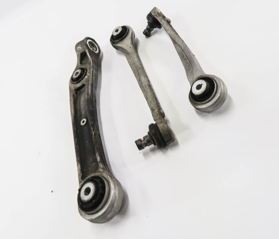 2018-2020 AUDI SQ5 (FY 80A) RIGHT FRONT PASSENGER UPPER & LOWER CONTROL ARM SET