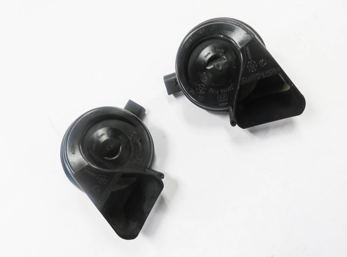 Thumbnail 1: 2008-2017 AUDI A4 A5 S4 S5 Q5 (B8 8K 8R 8T) HIGH & LOW TONE SAFETY HORN SET-2