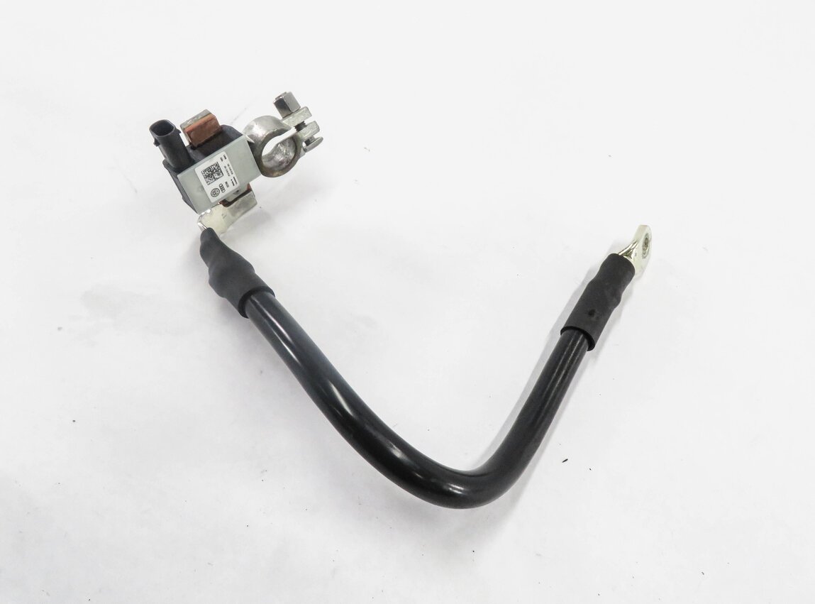 Thumbnail 1: 2014 AUDI A4 (B8 8K) NEGATIVE BATTERY CABLE