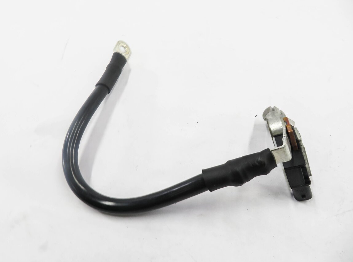 Thumbnail 5: 2014 AUDI A4 (B8 8K) NEGATIVE BATTERY CABLE