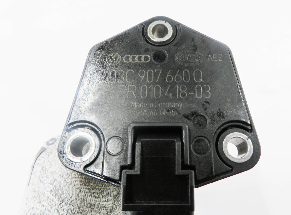 Thumbnail 6: 2014 AUDI A4 (B8 8K) 2.0L CPMB TURBO ENGINE - OIL LEVEL SENSOR SENDER