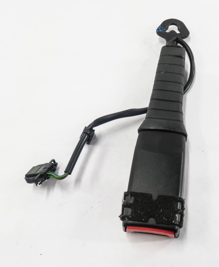 Thumbnail 2: 2009-2017 AUDI A4 A5 S4 S5 RS5 (B8 8K 8T) RIGHT FRONT SEATBELT BUCKLE RECEIVER