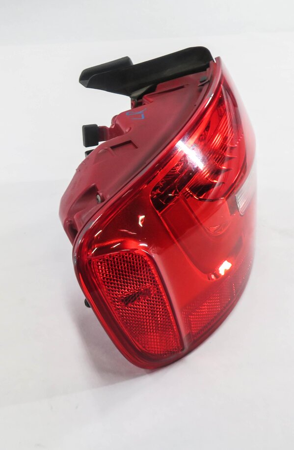 Thumbnail 5: 2013-2016 AUDI A4 S4 (B8 8K) LEFT DRIVER OUTER LED TAILLIGHT BRAKE LIGHT LAMP