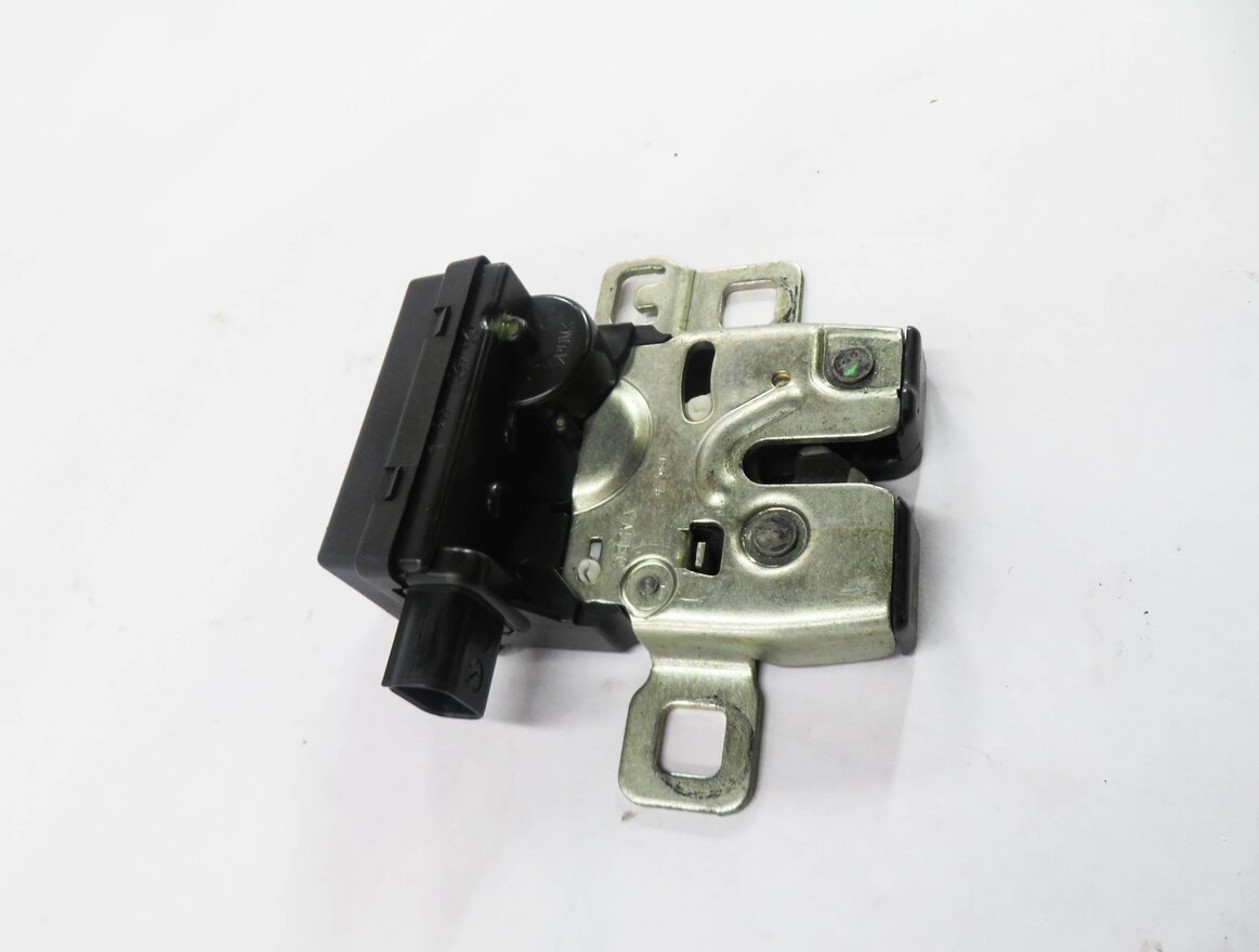 Thumbnail 3: 2007 RANGE ROVER SPORT (L320) REAR TRUNK GLASS UPPER LOCK LATCH ACTUATOR