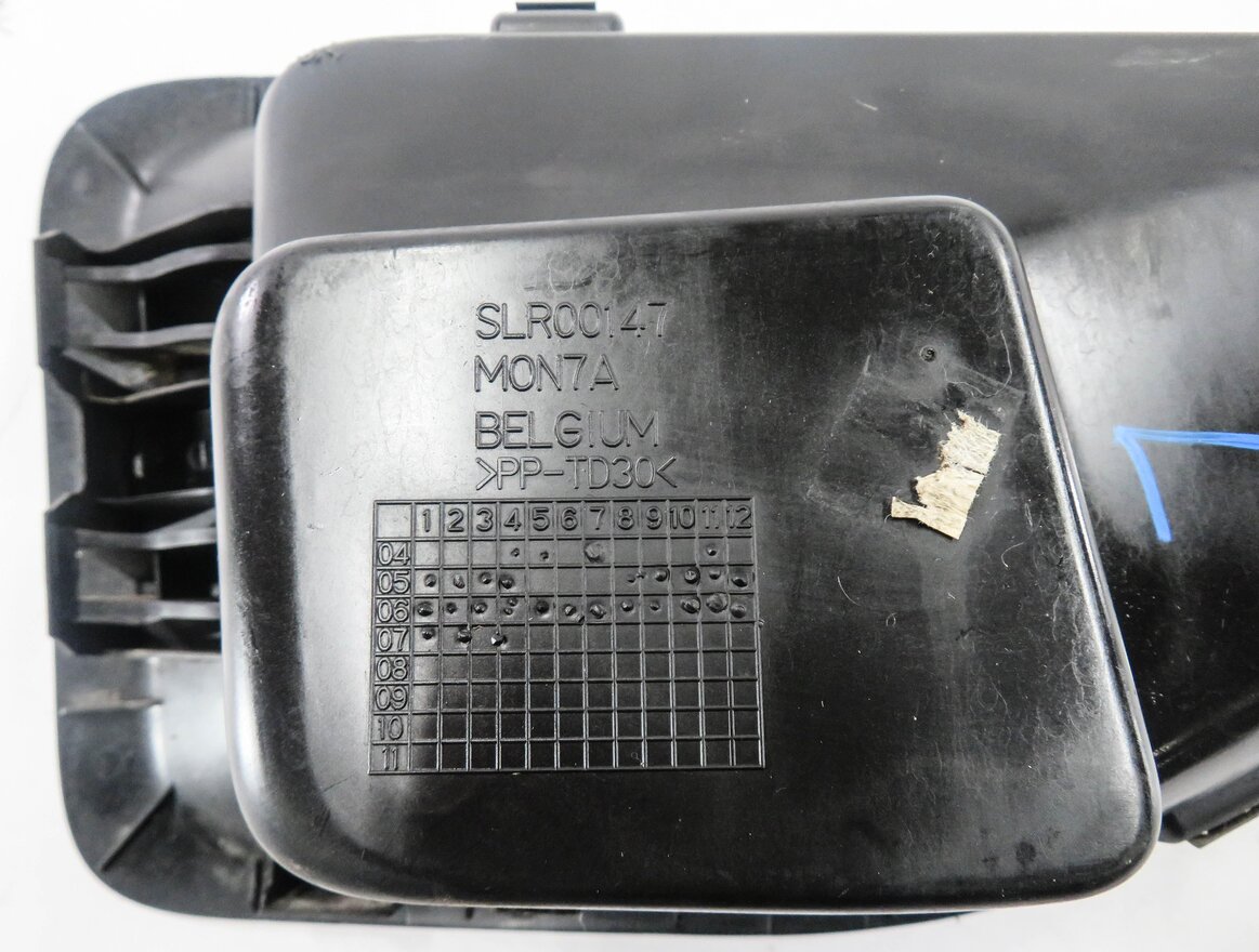 Thumbnail 7: 2007 RANGE ROVER SPORT (L320) LEFT FRONT DRIVER FENDER GRILLE TRIM