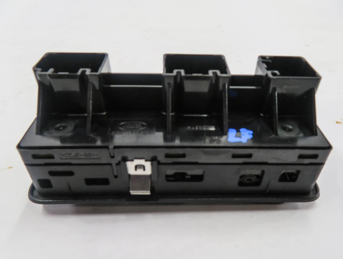 Thumbnail 7: 2007-2009 LR3 / RANGE ROVER SPORT (L320) LEFT DRIVER MASTER POWER WINDOW SWITCH