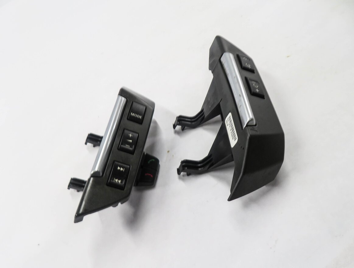 Thumbnail 3: 07-12 LR2 LR3 RANGE ROVER SPORT (L320) STEERING WHEEL PHONE CRUISE SWITCH SET-2