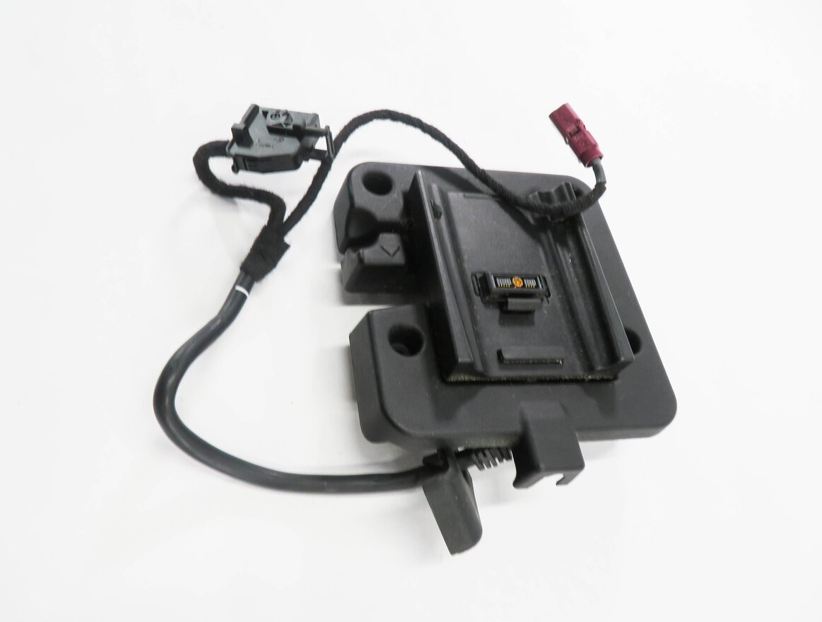 Thumbnail 4: 2007 RANGE ROVER SPORT (L320) FRONT CENTER CONSOLE CELL PHONE ADAPTER CRADLE
