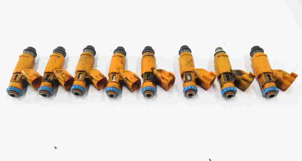 Thumbnail 2: 2005-2009 LR3 - RANGE ROVER SPORT (L320 L322) 4.4L V8 ENGINE FUEL INJECTOR SET 8