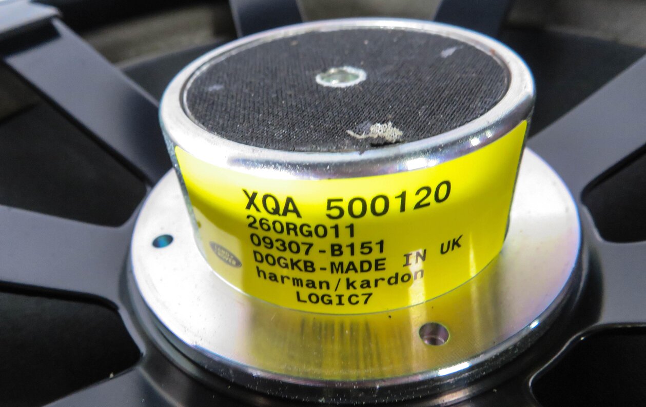 Thumbnail 13: 2007 RANGE ROVER SPORT (L320) RADIO STEREO LOGIC-7 AUDIO SUBWOOFER SPEAKER SET