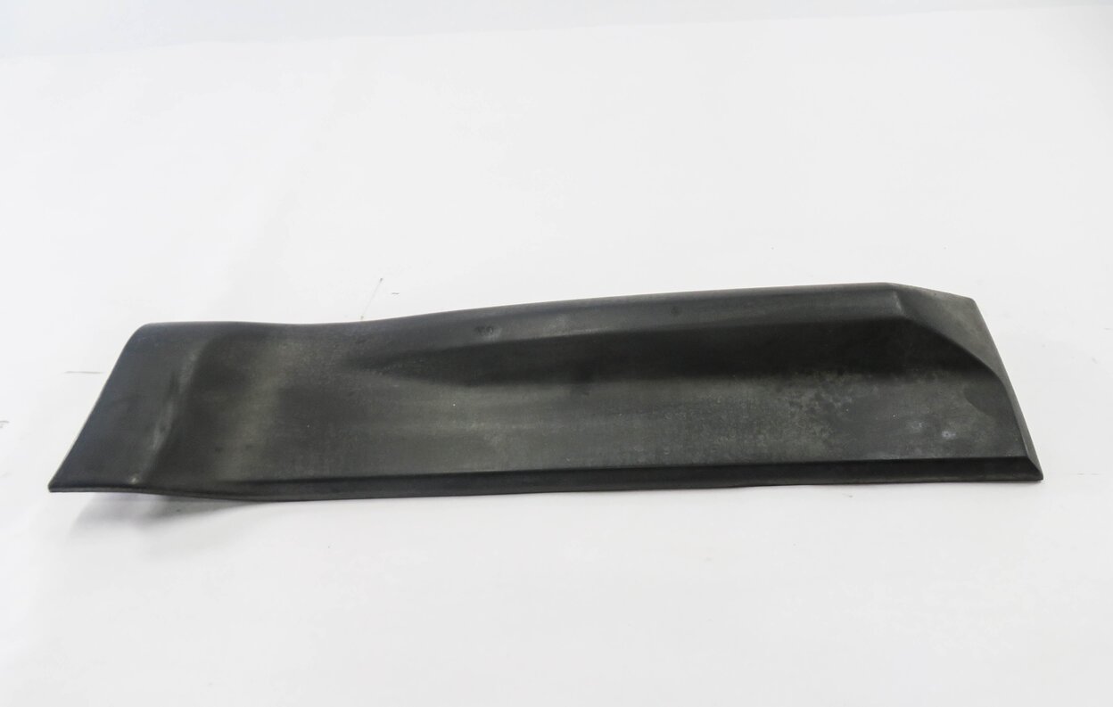 Thumbnail 2: 2007 RANGE ROVER SPORT (L320) LEFT REAR DOOR LOWER MOULDING RUNNER TRIM