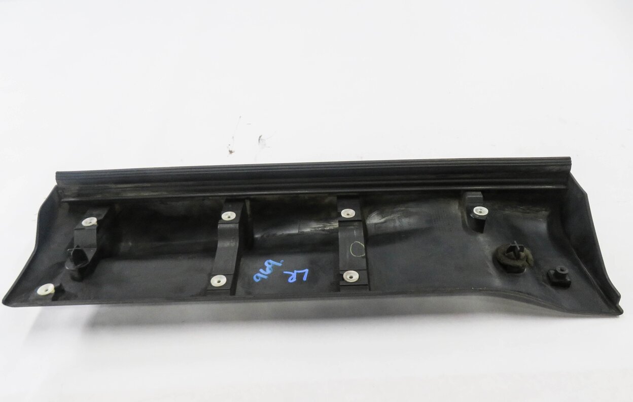 Thumbnail 6: 2007 RANGE ROVER SPORT (L320) LEFT REAR DOOR LOWER MOULDING RUNNER TRIM