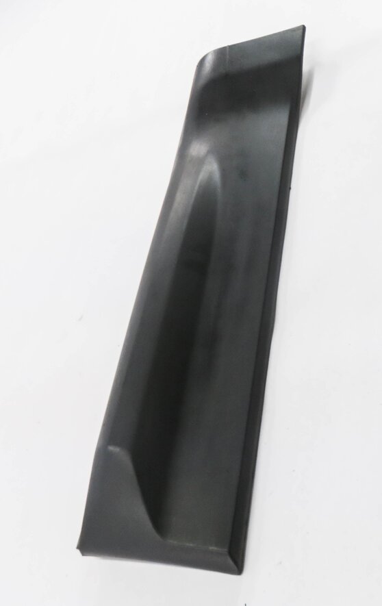 Thumbnail 3: 2007 RANGE ROVER SPORT (L320) RIGHT REAR DOOR LOWER MOULDING RUNNER TRIM