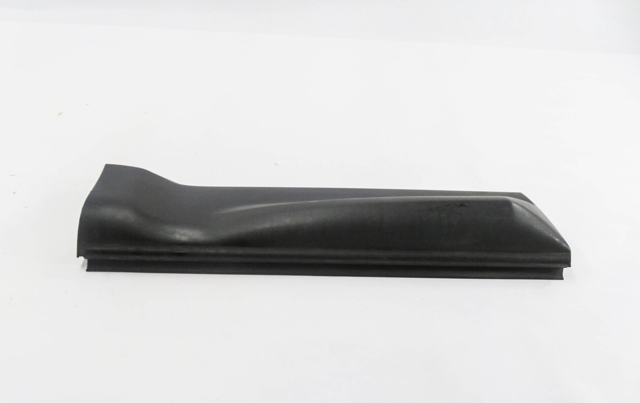 Thumbnail 5: 2007 RANGE ROVER SPORT (L320) RIGHT REAR DOOR LOWER MOULDING RUNNER TRIM