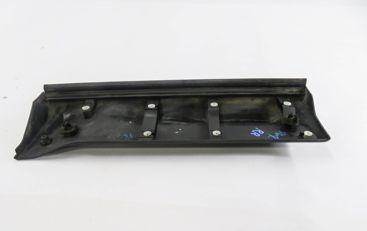Thumbnail 6: 2007 RANGE ROVER SPORT (L320) RIGHT REAR DOOR LOWER MOULDING RUNNER TRIM
