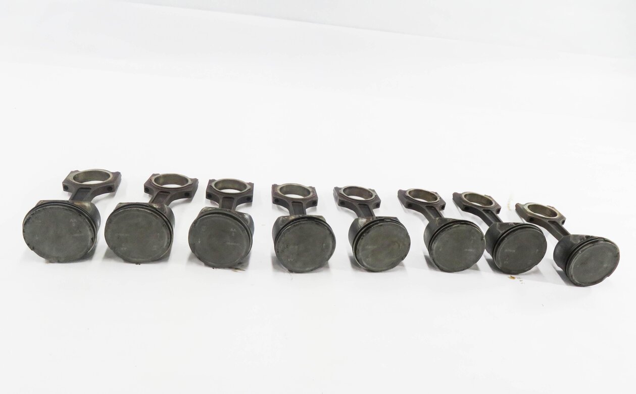 Thumbnail 2: 2005-2009 LR3 - RANGE ROVER / SPORT (L322 L320) 4.4L V8 ENGINE PISTON w/ ROD SET