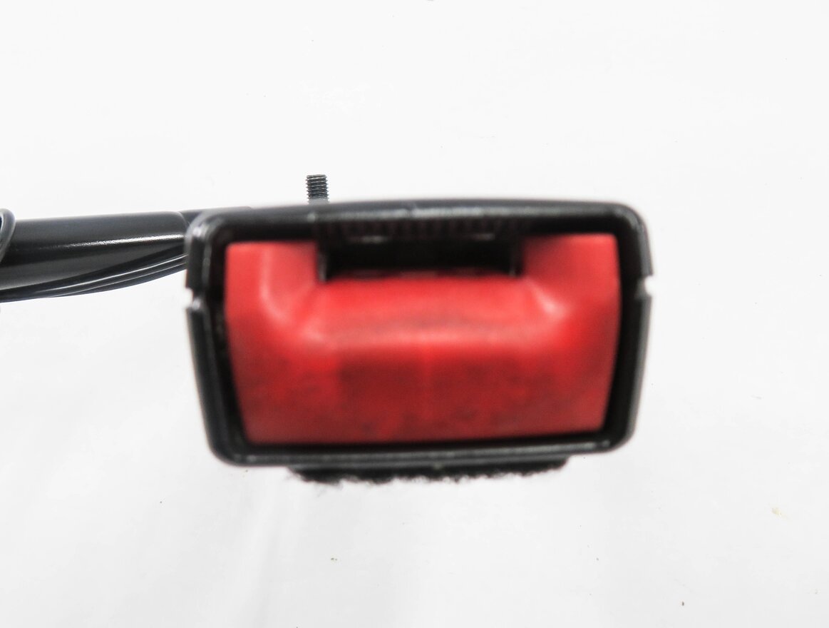 Thumbnail 7: 2006-2007 LR3 / RANGE ROVER SPORT (L320) RIGHT FRONT SEATBELT BUCKLE RECEIVER