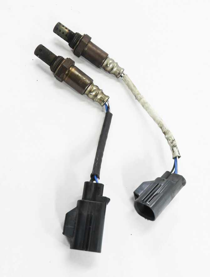 Thumbnail 4: 2007 RANGE ROVER SPORT (L320) 4.4L - PRE CAT O2 OXYGEN LAMBDA PROBE SENSOR SET-2