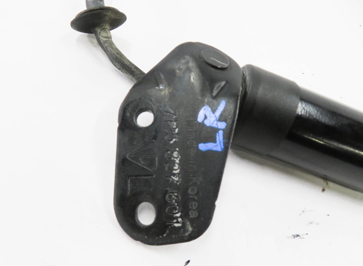 Thumbnail 6: 2011-2013 PORSCHE CAYENNE (958) LEFT DRIVER REAR TRUNK SHOCK STRUT (ELECTRIC)