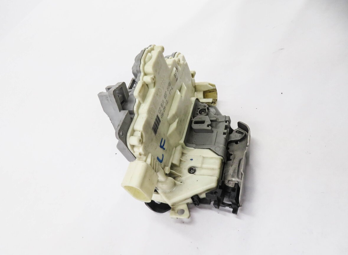 Thumbnail 3: 09-18 AUDI / PORSCHE - A4 A5 Q5 S4 TT CAYENNE PANAMERA TOURAEG DRIVER DOOR LATCH