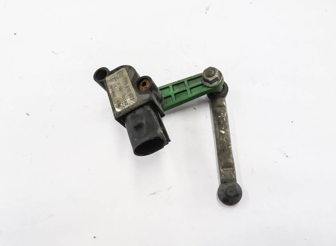 Thumbnail 2: 2013 PORSCHE CAYENNE (958) LEFT DRIVER REAR SUSPENSION HEIGHT LEVEL SENSOR