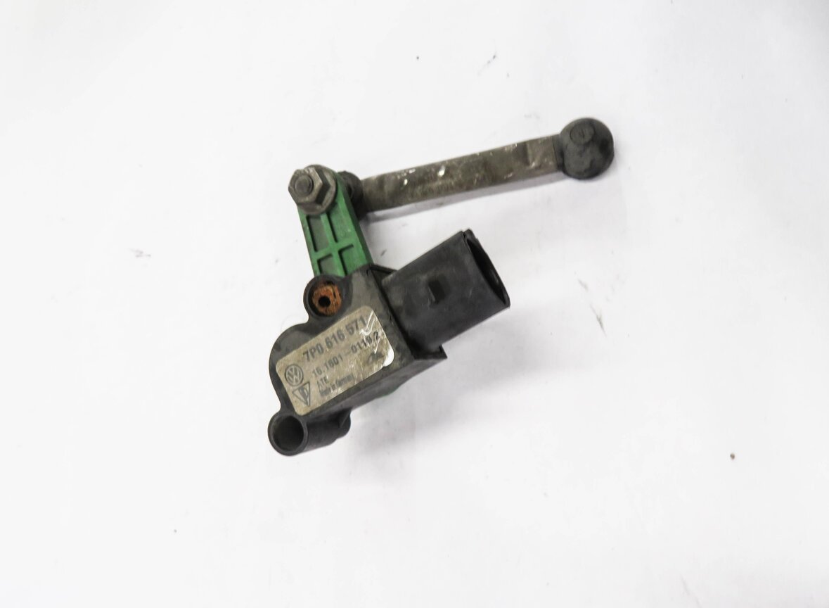 Thumbnail 3: 2013 PORSCHE CAYENNE (958) LEFT DRIVER REAR SUSPENSION HEIGHT LEVEL SENSOR