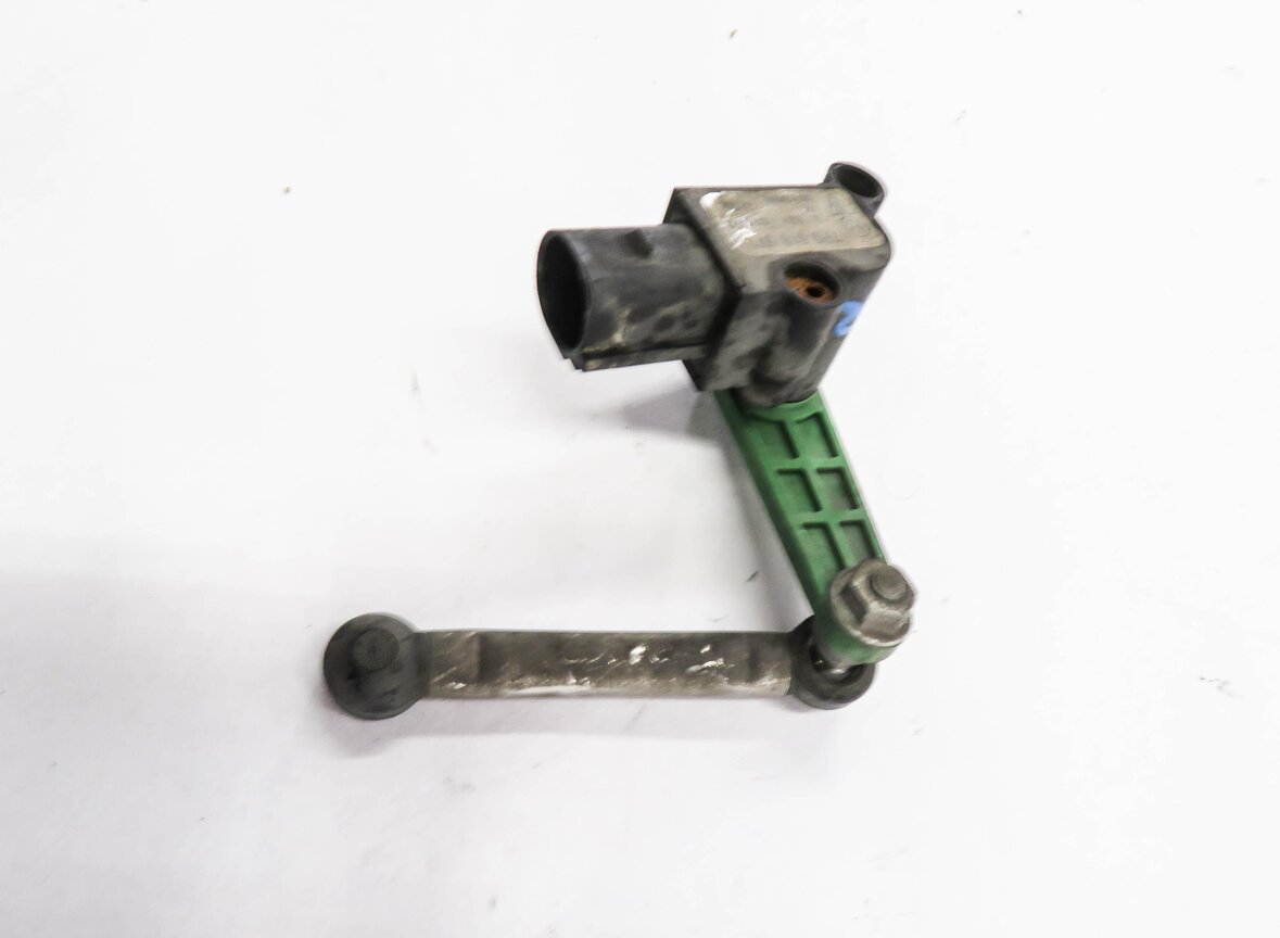 Thumbnail 4: 2013 PORSCHE CAYENNE (958) LEFT DRIVER REAR SUSPENSION HEIGHT LEVEL SENSOR
