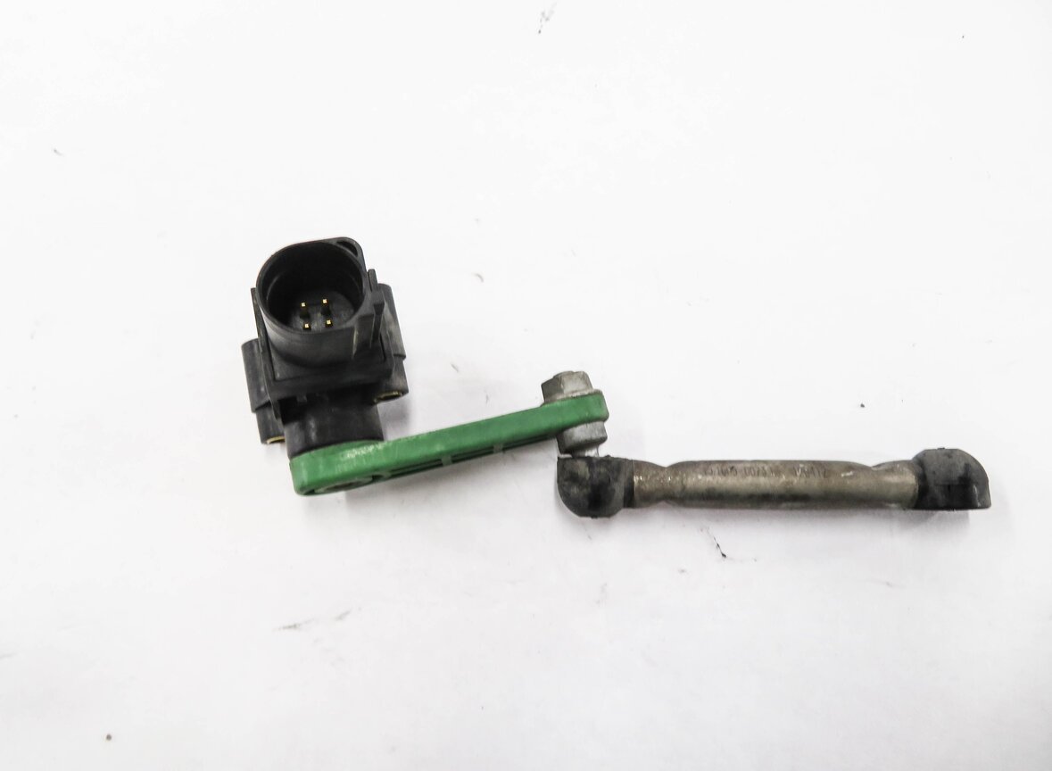 Thumbnail 5: 2013 PORSCHE CAYENNE (958) LEFT DRIVER REAR SUSPENSION HEIGHT LEVEL SENSOR