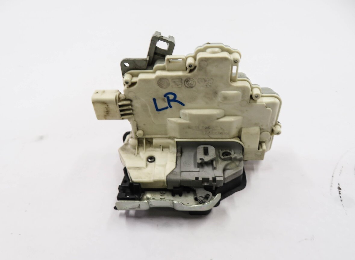 Thumbnail 2: 11-18 PORSCHE CAYENNE PANAMERA (958 970 G1) LEFT REAR DOOR LOCK LATCH ACTUATOR