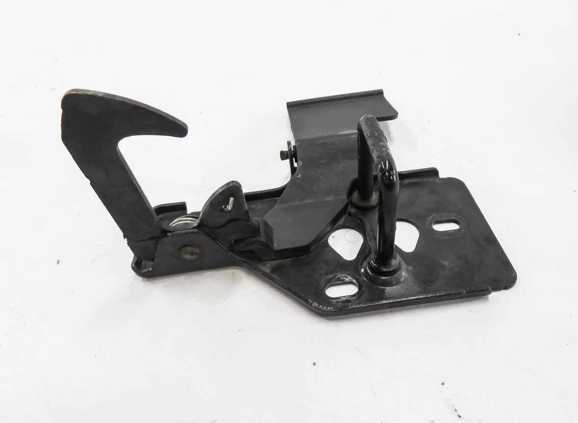 Thumbnail 2: 2013 PORSCHE CAYENNE (958) FRONT HOOD SAFETY LATCH CATCH HOOK RELEASE LEVER