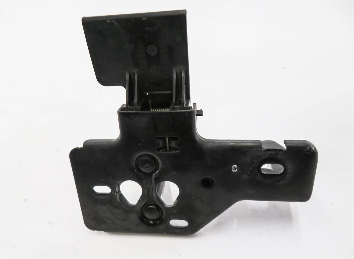 Thumbnail 6: 2013 PORSCHE CAYENNE (958) FRONT HOOD SAFETY LATCH CATCH HOOK RELEASE LEVER