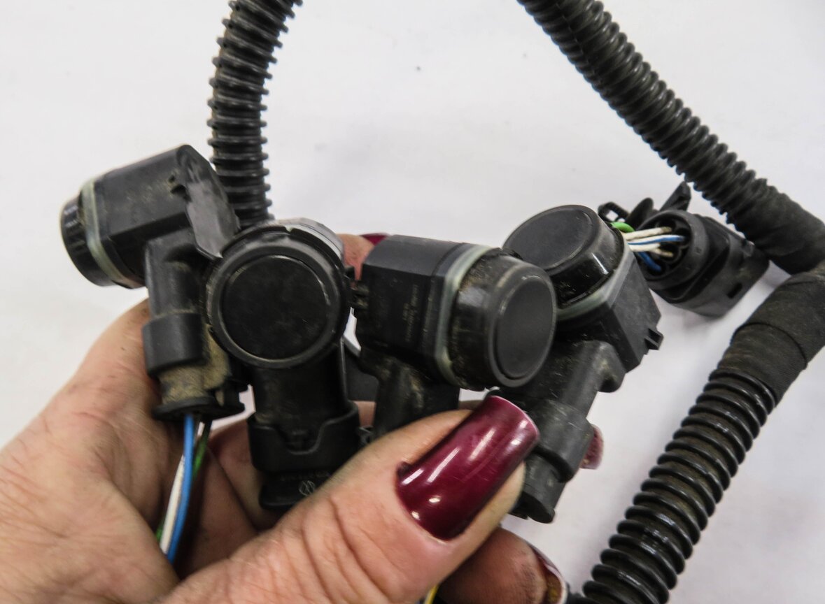 Thumbnail 6: 2013 PORSCHE CAYENNE (958) REAR PDC PARK DISTANCE SENSOR SET w/ HARNESS (BLACK)