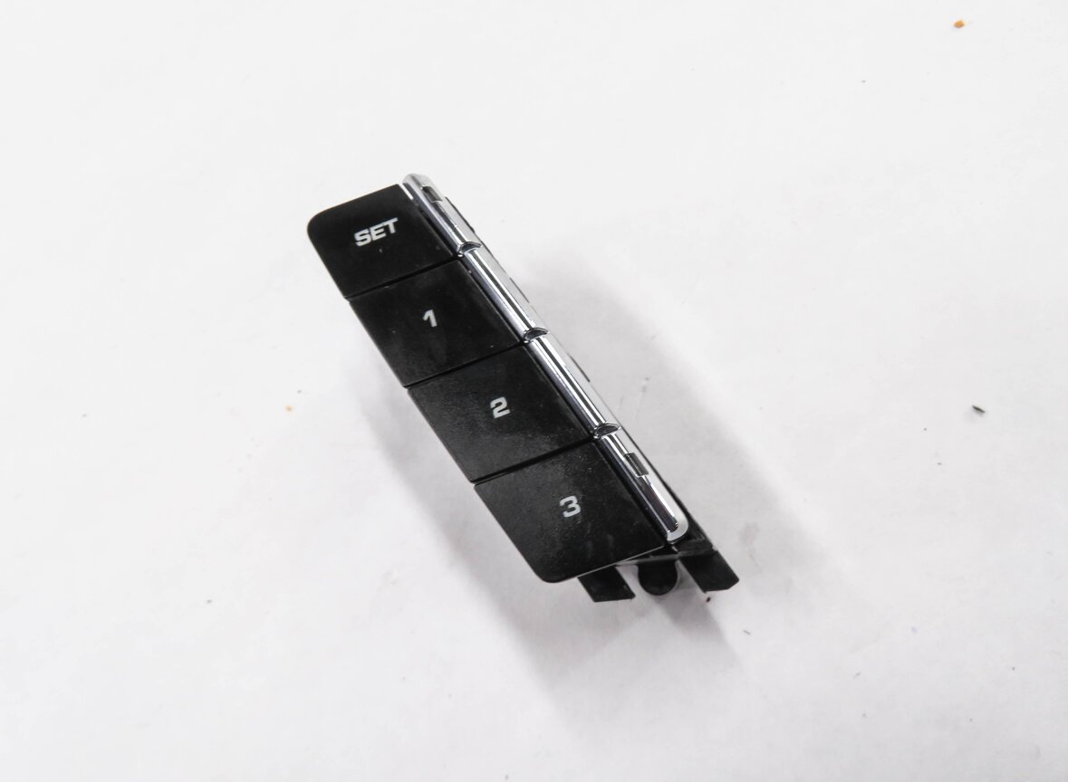 2013 PORSCHE CAYENNE (958) RIGHT FRONT PASSENGER MEMORY SEAT POSITION SWITCH