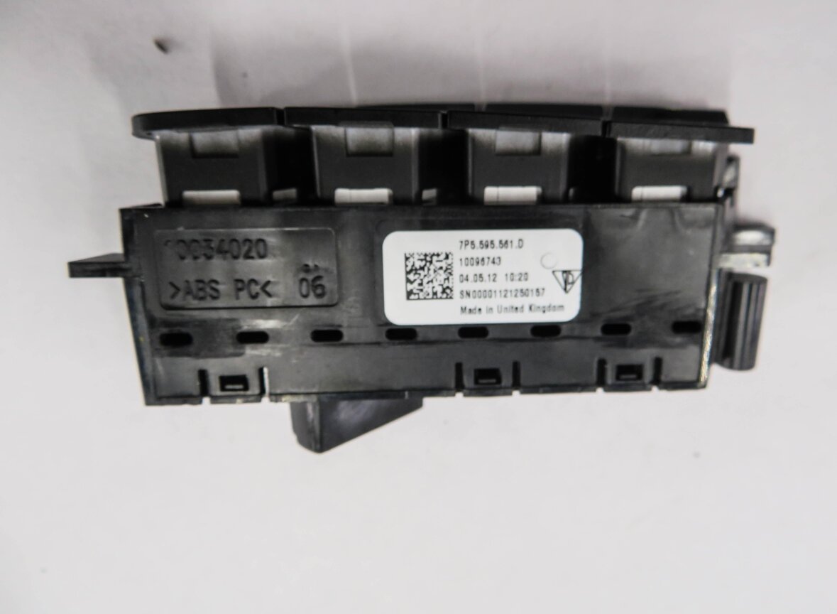 Thumbnail 8: 2013 PORSCHE CAYENNE (958) RIGHT FRONT PASSENGER MEMORY SEAT POSITION SWITCH
