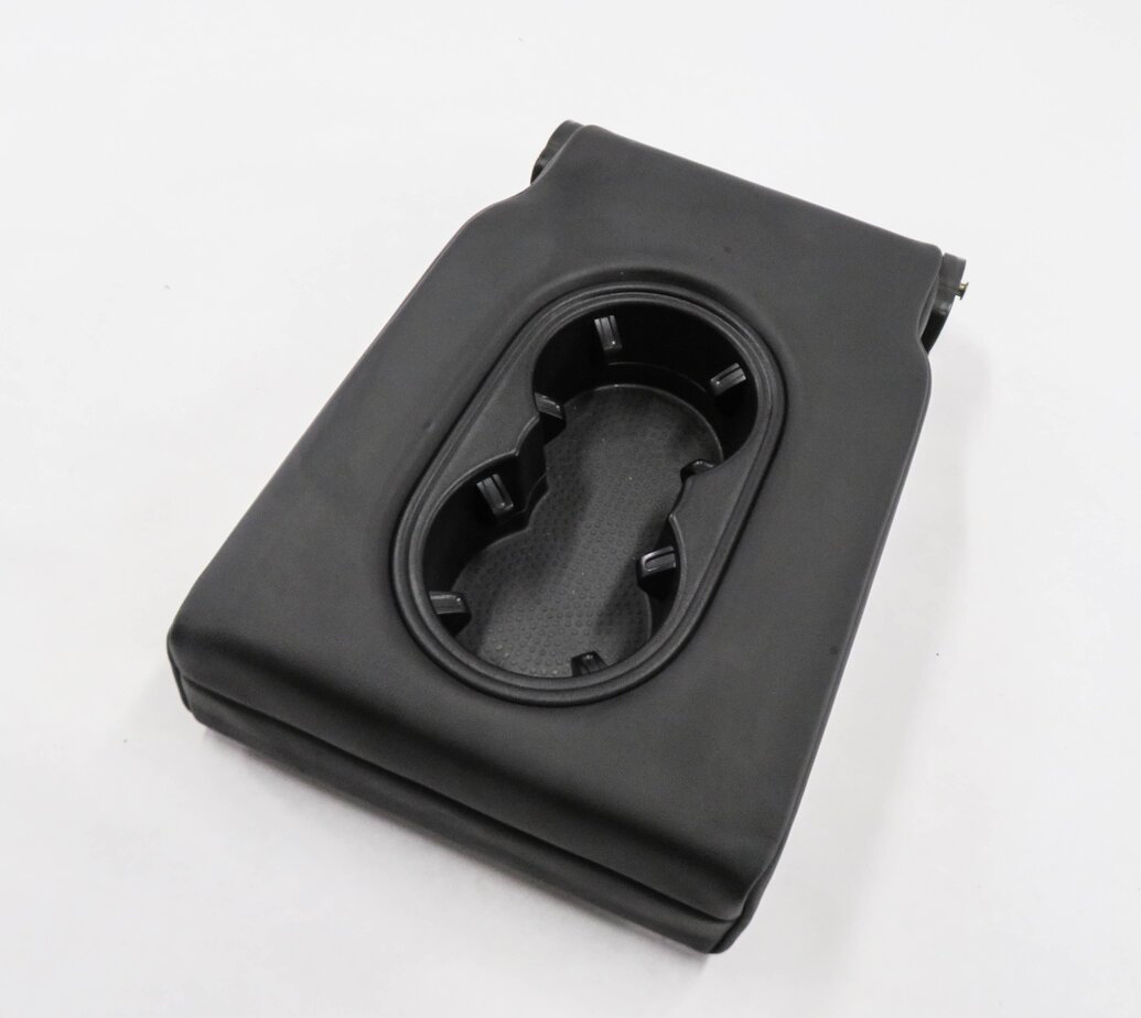 Thumbnail 1: 2013 PORSCHE CAYENNE (958) REAR SEAT CENTER CONSOLE ARMREST CUP HOLDER (BLACK)