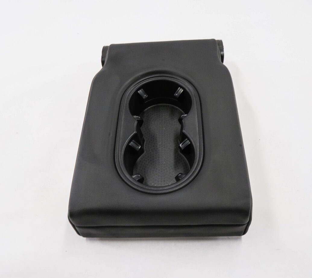 Thumbnail 2: 2013 PORSCHE CAYENNE (958) REAR SEAT CENTER CONSOLE ARMREST CUP HOLDER (BLACK)