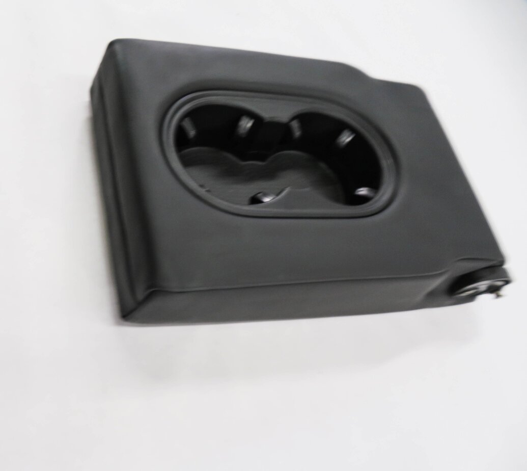 Thumbnail 4: 2013 PORSCHE CAYENNE (958) REAR SEAT CENTER CONSOLE ARMREST CUP HOLDER (BLACK)