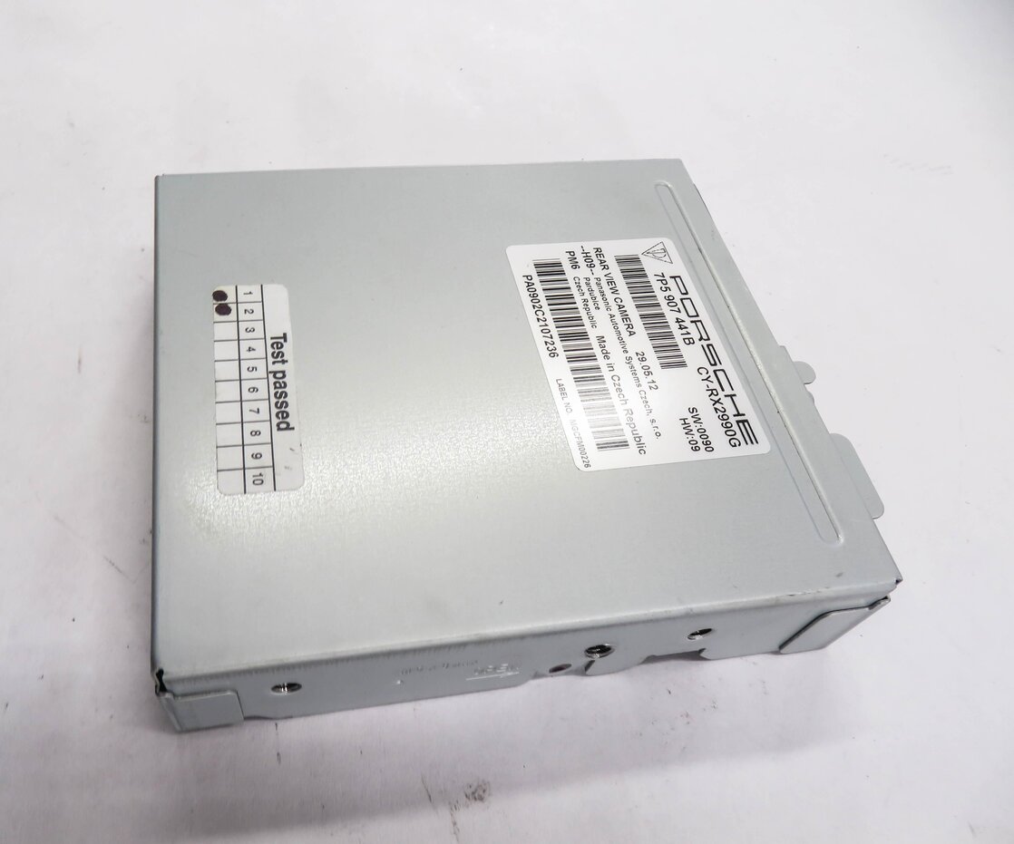 Thumbnail 4: 2011-2016 PORSCHE CAYENNE (958) REARVIEW CAMERA CONTROL MODULE