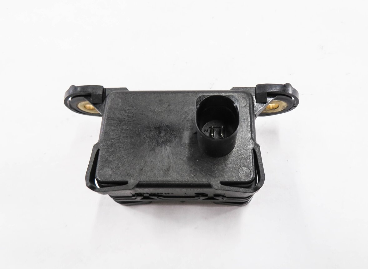 Thumbnail 2: 2013 PORSCHE CAYENNE (958) YAW SPEED ACCELERATION ROTATION STABILITY SENSOR