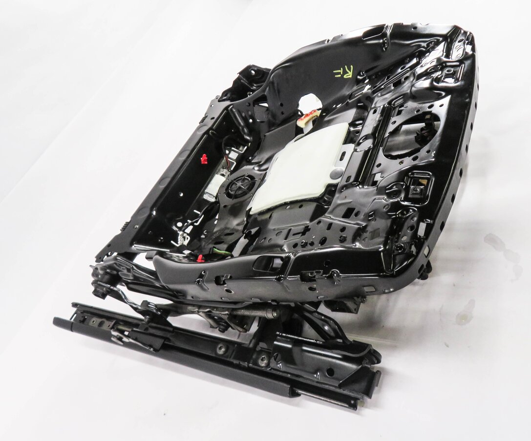 Thumbnail 4: 2011-2018 PORSCHE CAYENNE (958) PASSENGER - 14 WAY MEMORY SEAT TRACK w/ MOTORS