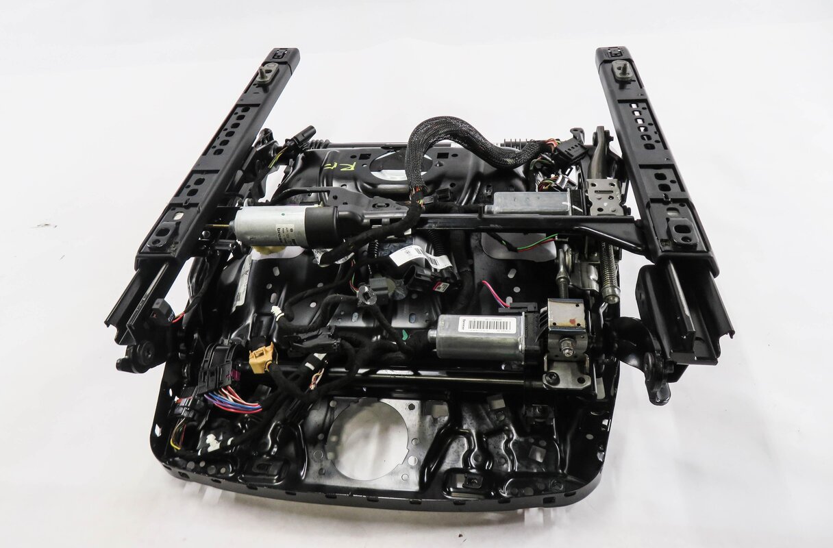 Thumbnail 6: 2011-2018 PORSCHE CAYENNE (958) PASSENGER - 14 WAY MEMORY SEAT TRACK w/ MOTORS