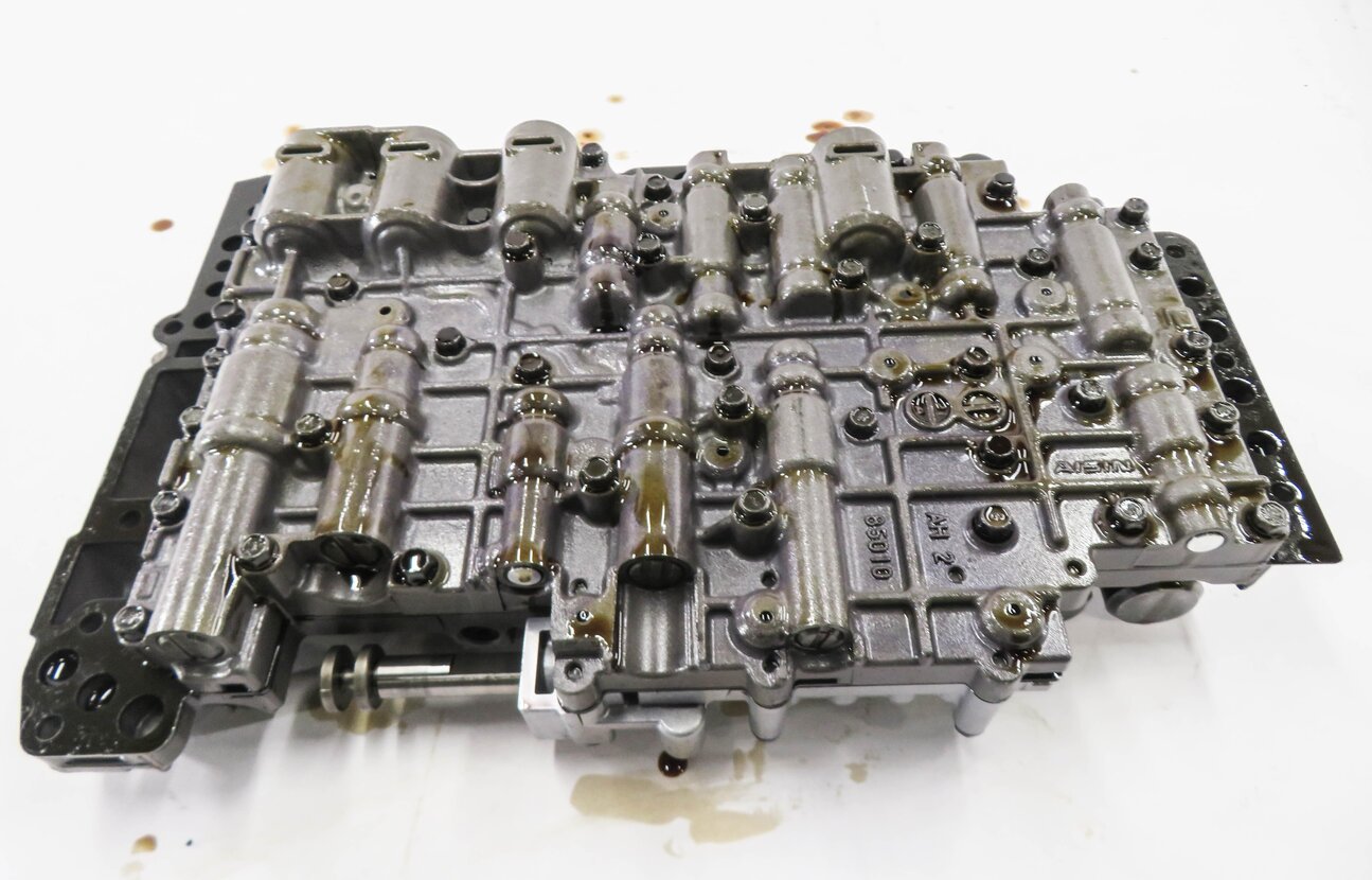 Thumbnail 10: 2011-2018 PORSCHE CAYENNE (958) S / GTS / BASE - TRANSMISSION VALVE BODY
