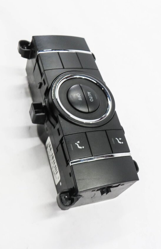 Thumbnail 4: 2006 MERCEDES ML350 (W164) REAR HEATER A/C TEMPERATURE CLIMATE CONTROL PANEL