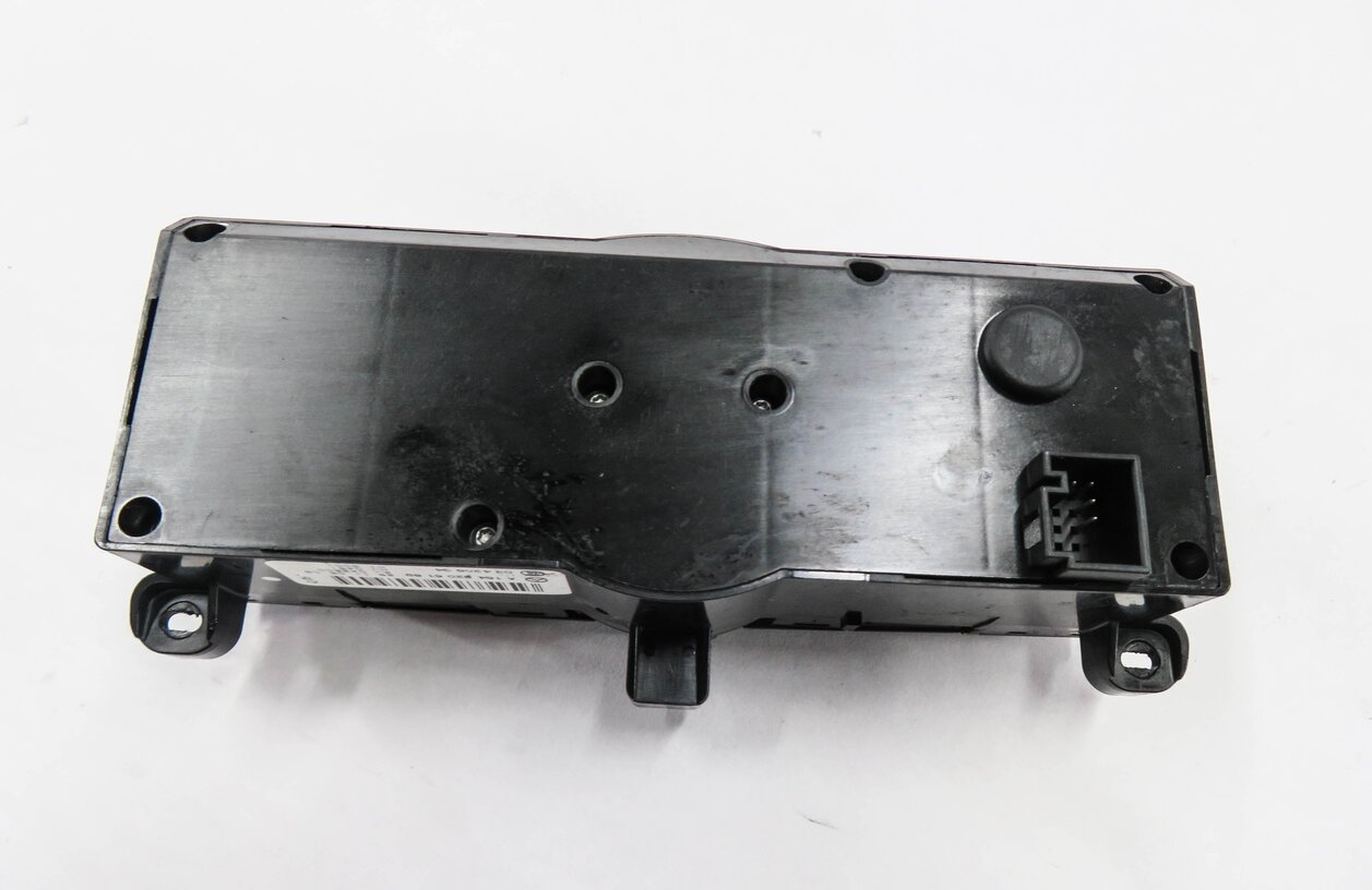 Thumbnail 6: 2006 MERCEDES ML350 (W164) REAR HEATER A/C TEMPERATURE CLIMATE CONTROL PANEL