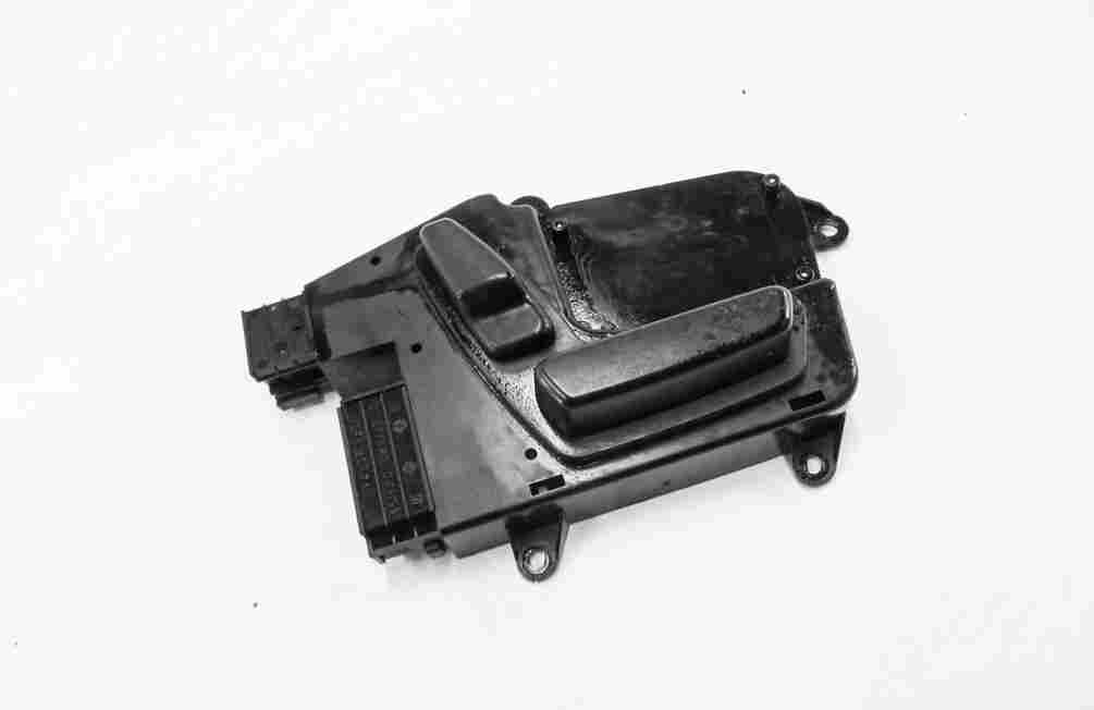 2006 MERCEDES ML350 (W164) FRONT RIGHT PASSENGER SEAT POSITION ADJUST SWITCH