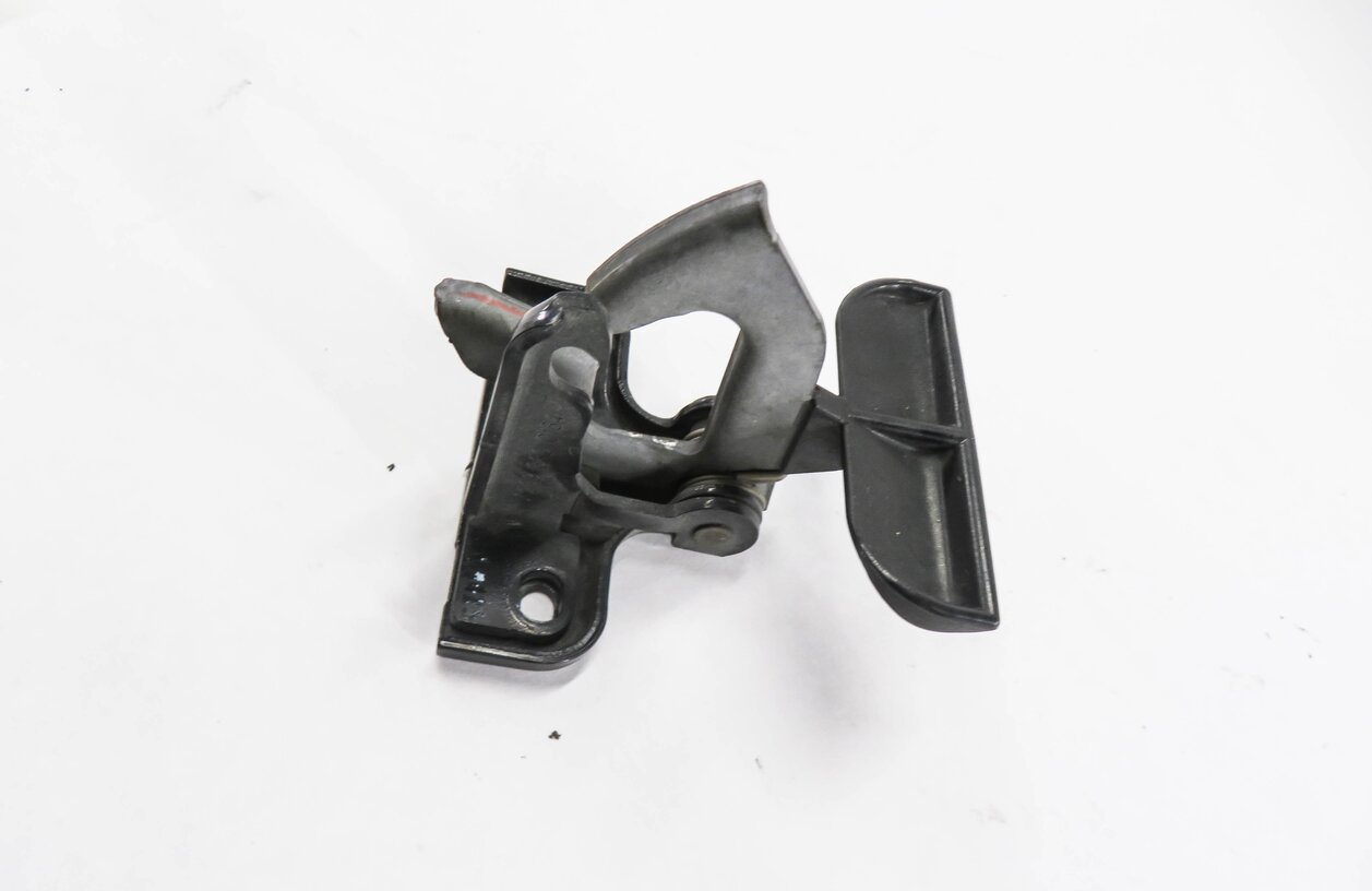 Thumbnail 2: 2006 MERCEDES BENZ ML350 (W164) FRONT HOOD SAFETY LATCH CATCH HOOK RELEASE LEVER