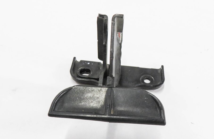 Thumbnail 4: 2006 MERCEDES BENZ ML350 (W164) FRONT HOOD SAFETY LATCH CATCH HOOK RELEASE LEVER