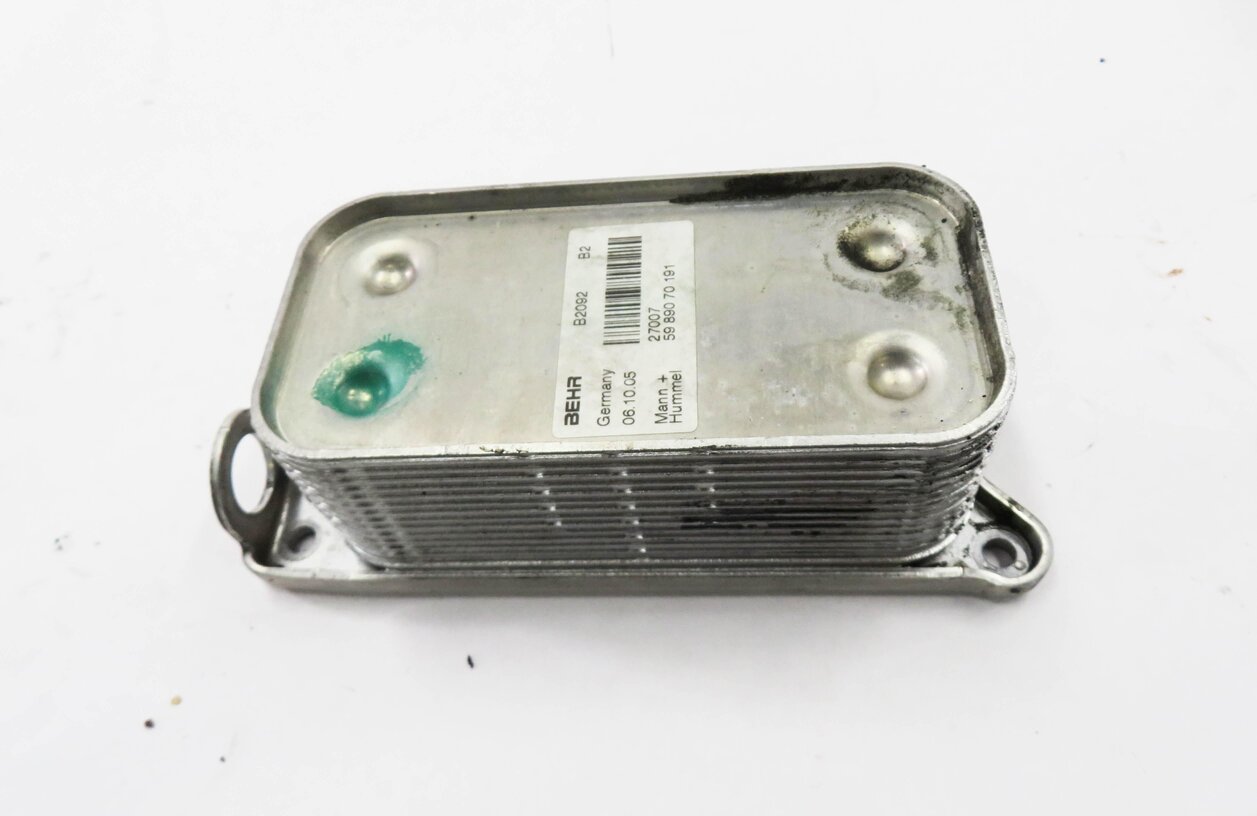 Thumbnail 2: 2006-2011 MERCEDES ML350 ML450 (W164) ENGINE OIL COOLER